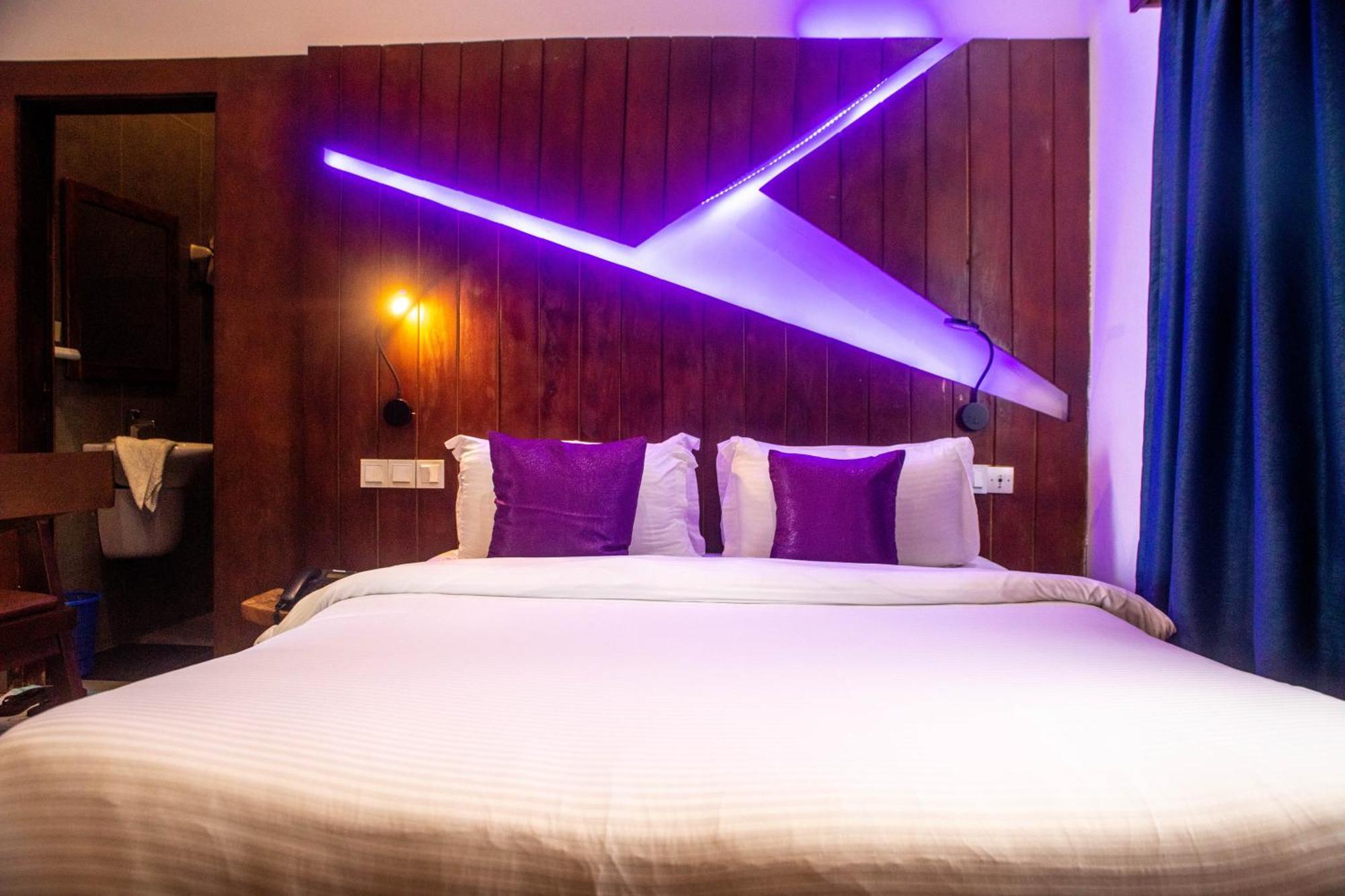 Hotel Les Orchidees Котону Номер фото