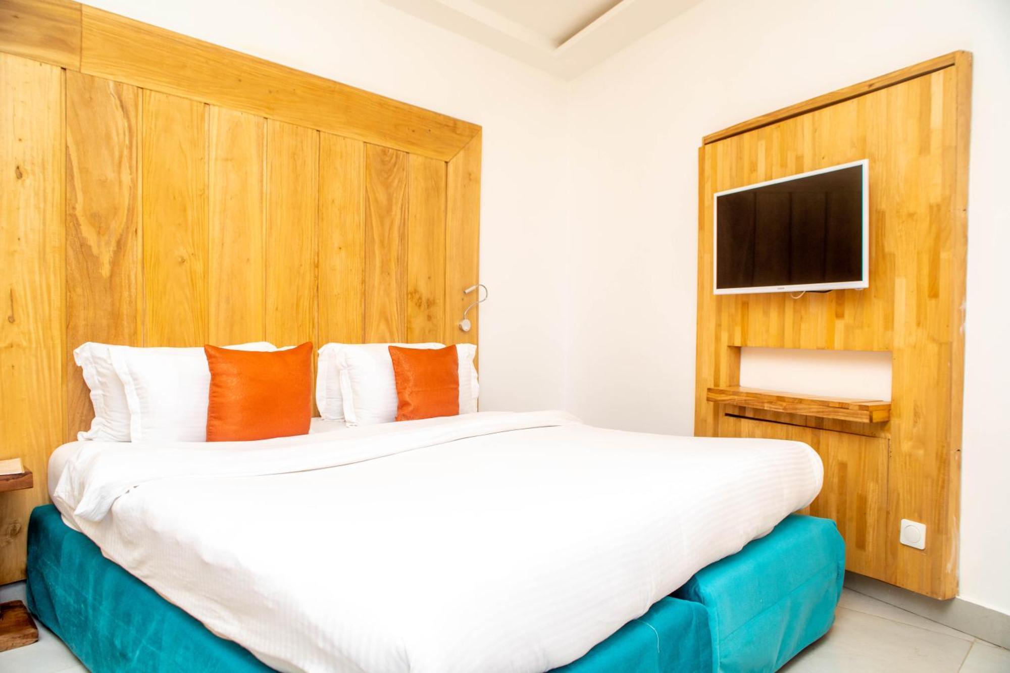 Hotel Les Orchidees Котону Екстер'єр фото
