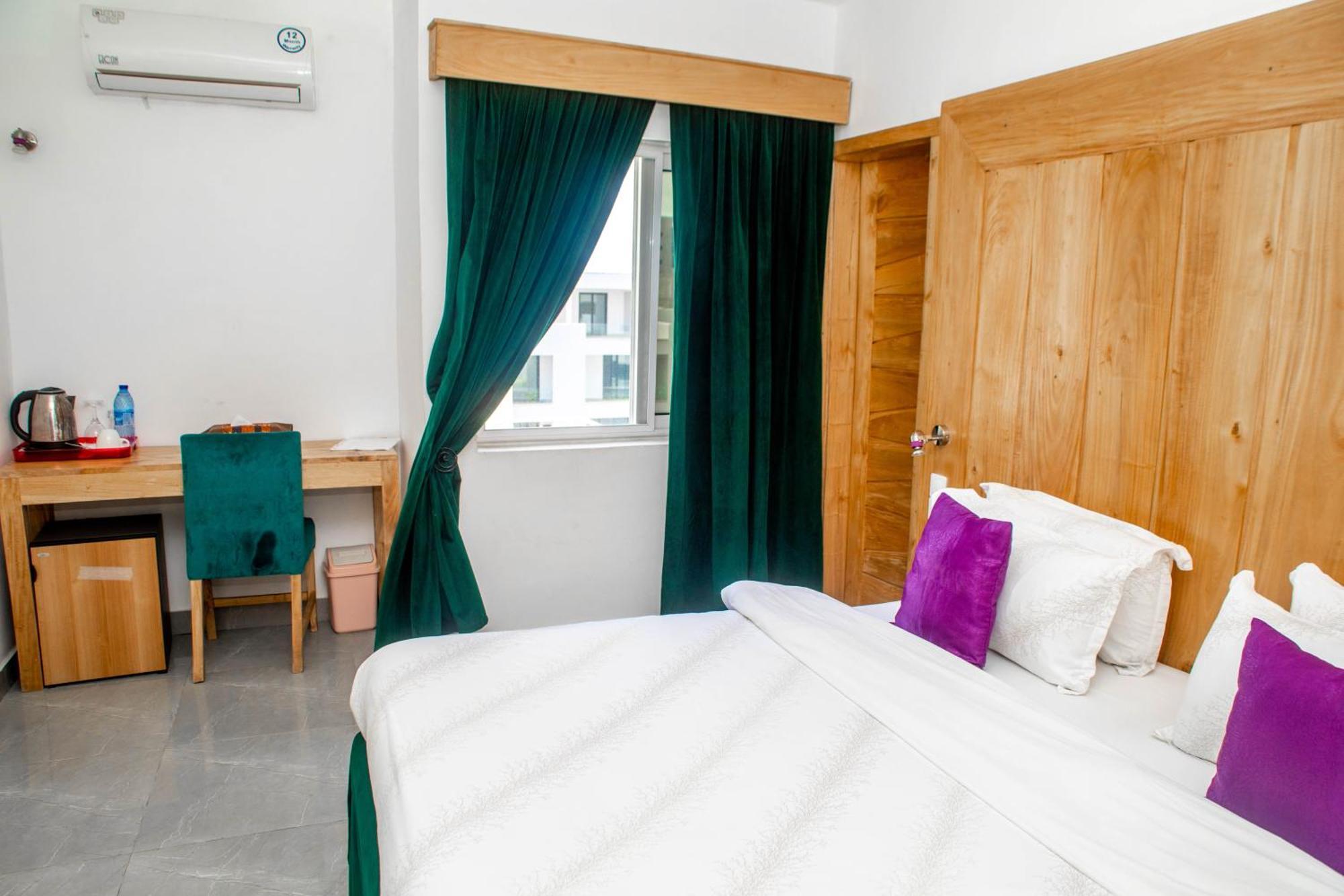 Hotel Les Orchidees Котону Екстер'єр фото